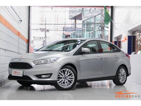 FORD FOCUS 2.0 SE 16V FLEX 4P POWERSHIFT FORD FOCUS 2.0 SE 16V FLEX 4P POWERSHIFT
